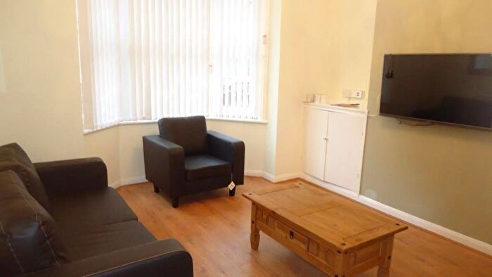 6 Bedroom House To Rent In Gotham Street, Leicester, LE2