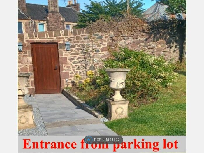 2 Bedroom Flat To Rent In Bank Street, Crieff, PH7