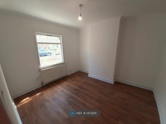 2 Bedroom Terraced House To Rent In Percival Road, Enfield, EN1
