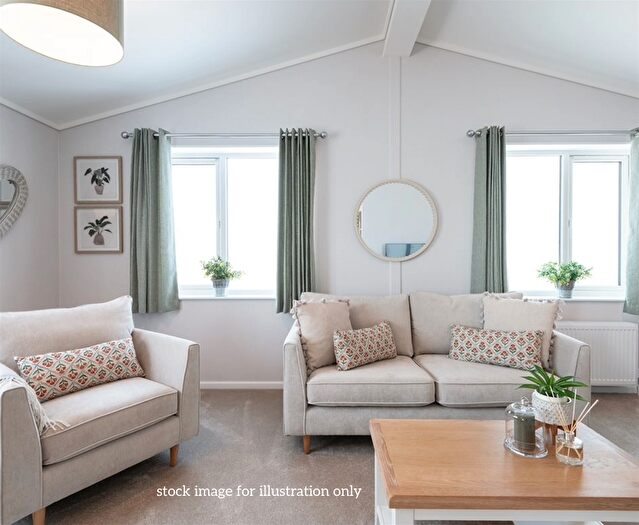 2 Bedroom Park Home For Sale In Orchard Park, Twigworth, GL2