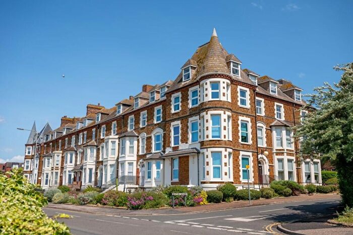 3 Bedroom Apartment For Sale In Cliff Parade, Hunstanton, PE36