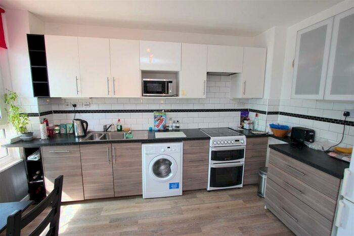 1 Bedroom Apartment To Rent In Jackman House, Watts Street, Wapping, E1W