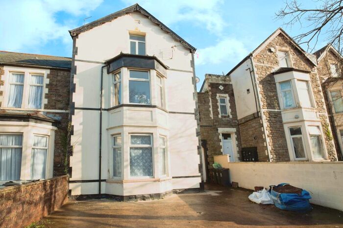 2 Bedroom Flat To Rent In Stacey Road, Cardiff, CF24