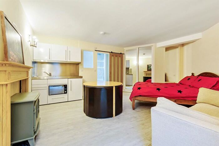 Studio To Rent In Canal Way, Reading, RG1
