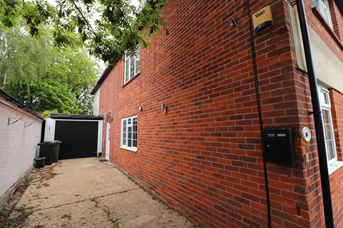 3 Bedroom Maisonette To Rent In St. Nicholas Close, Witham, CM8
