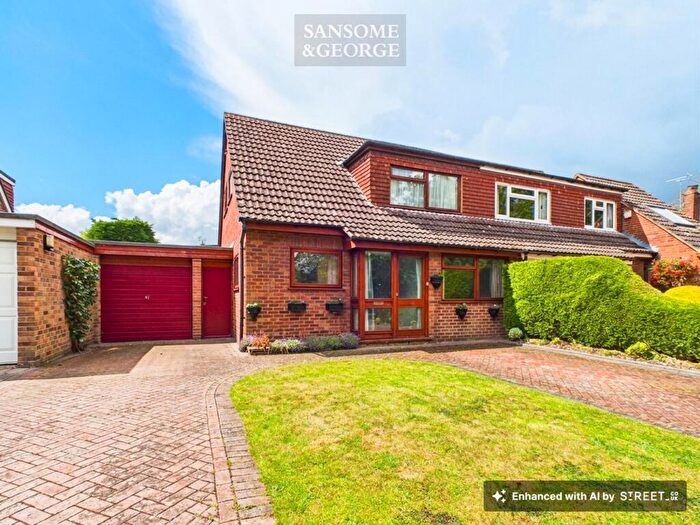 3 Bedroom Semi-Detached House For Sale In Leighfield, Mortimer Common, RG7