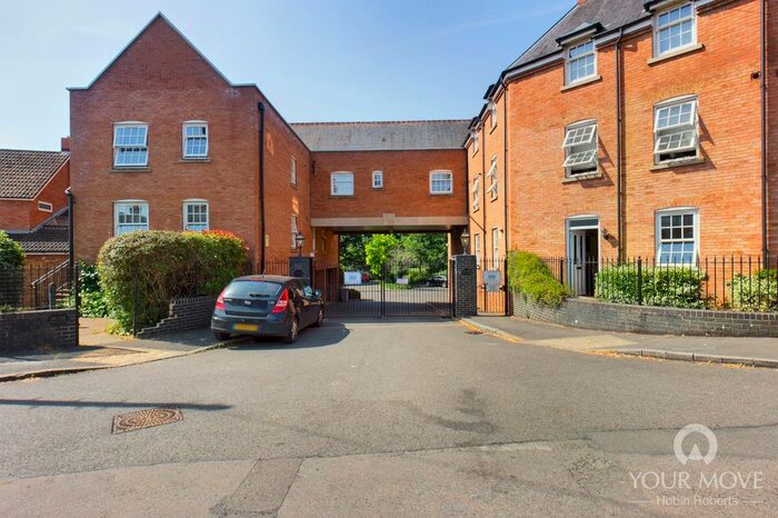 2 Bedroom Flat To Rent In Well Lane, Rothwell, Kettering, Northamptonshire, NN14