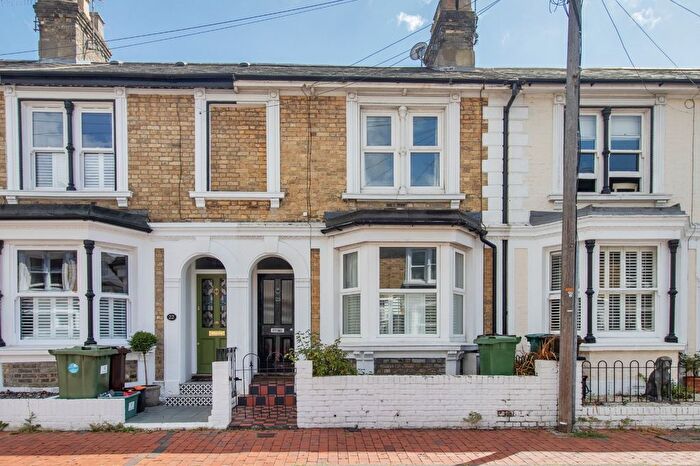 3 Bedroom Terraced House For Sale In Mountfield Road, Tunbridge Wells, Kent, TN1