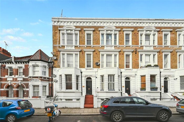 1 Bedroom Flat To Rent In Lakeside Road, Brook Green, London, W14