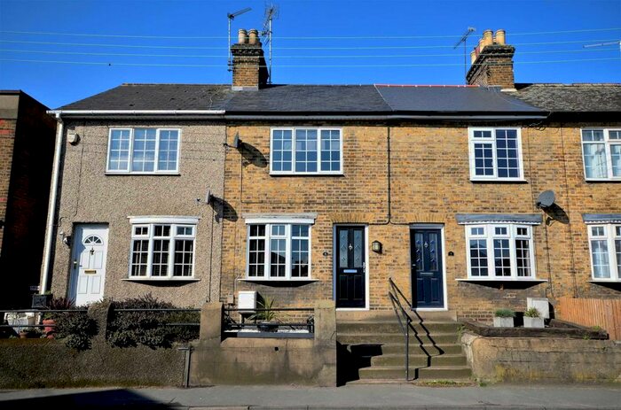 2 Bedroom Terraced House To Rent In Swan Lane, Wickford, SS11