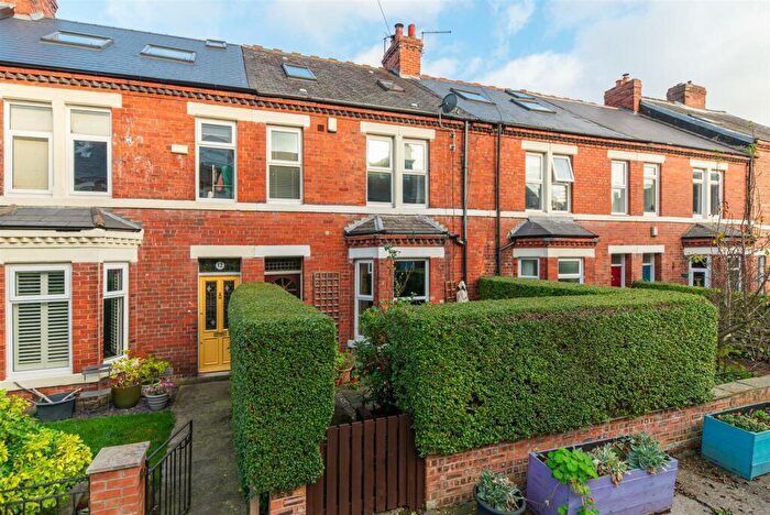 Houses for sale to rent in NE6 5LD Coquet Terrace North Heaton Newcastle Upon Tyne