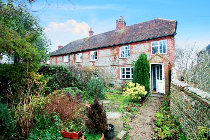 3 Bedroom House To Rent In Almodington, PO20