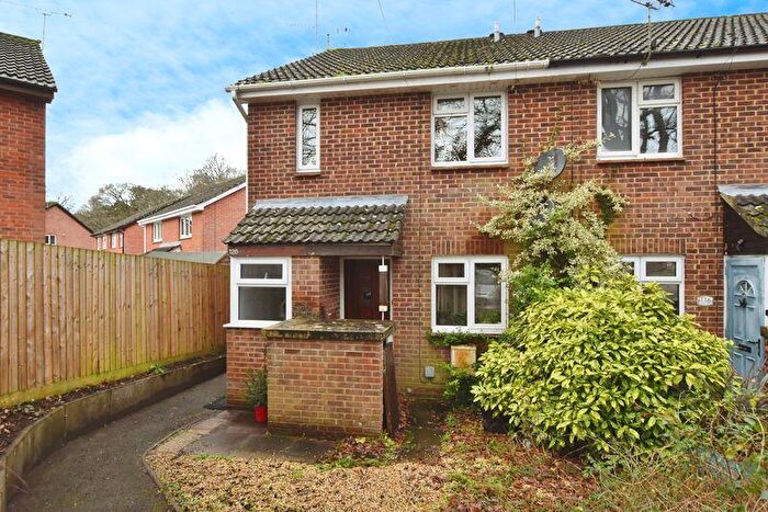 1 Bedroom Flat For Sale In Avon Drive, Alderbury ***Video Tour***, SP5