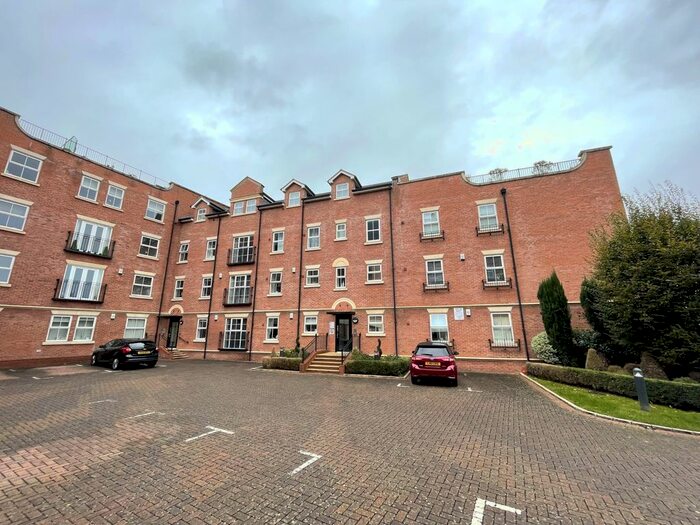 2 Bedroom Flat To Rent In Armstrong Drive, Worcester, WR1