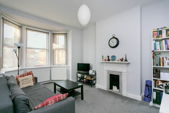 1 Bedroom Flat To Rent In Thurlby Road, London SE27