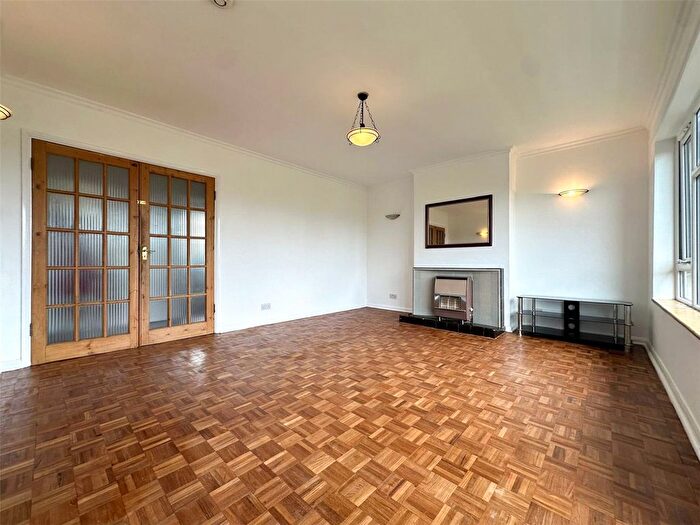 2 Bedroom Flat To Rent In The Paddocks, Wembley, HA9