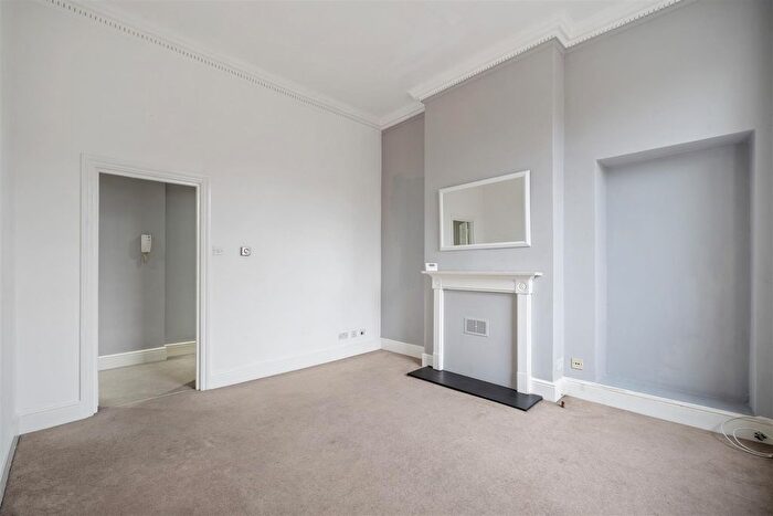 1 Bedroom Property To Rent In South Lambeth Road, London, SW8