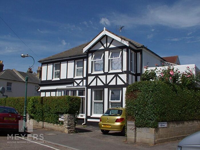 6 Bedroom Property To Rent In Haviland Road East, Bournemouth, BH7