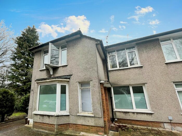 2 Bedroom Property To Rent In Heath Halt Road, Heath, Cardiff, CF23