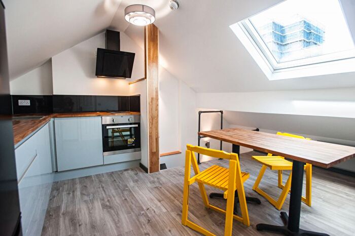 Studio To Rent In Egremont Place, Brighton, BN2