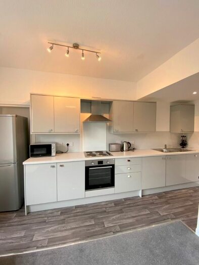 3 Bedroom Flat To Rent In Abbotsford Place, West End, Dundee, DD2
