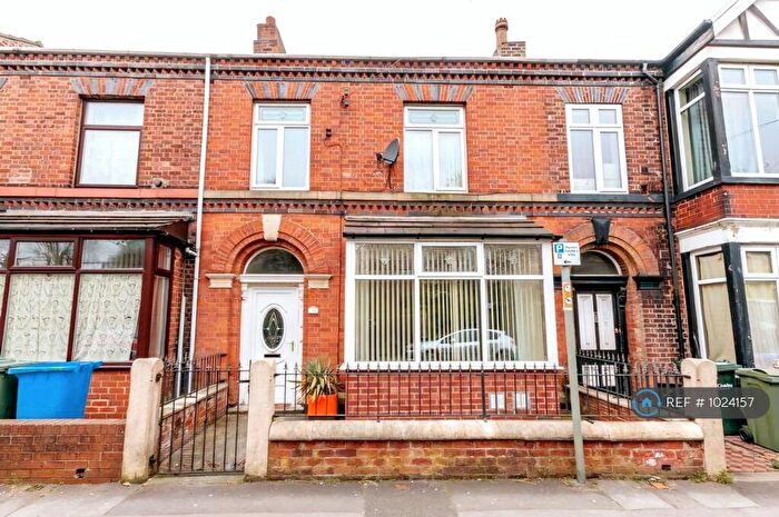 5 Bedroom Terraced House To Rent In Railway Street, Chorley, PR7