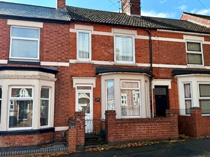 3 Bedroom Terraced House For Sale In St. Peters Avenue, Kettering, NN16