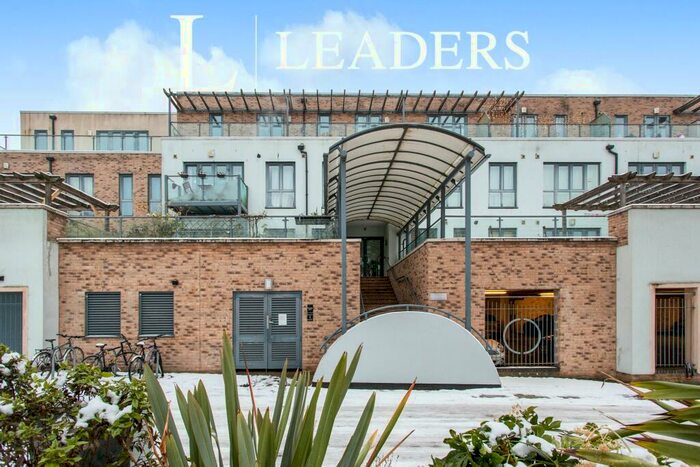 Apartment To Rent In Pepys Court, CB4