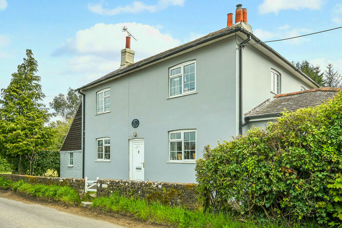 4 Bedroom Detached House For Sale In Rogate, West Sussex, GU31