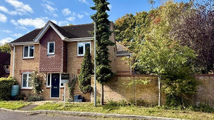 3 Bedroom Detached House For Sale In Albion Way, Verwood, BH31