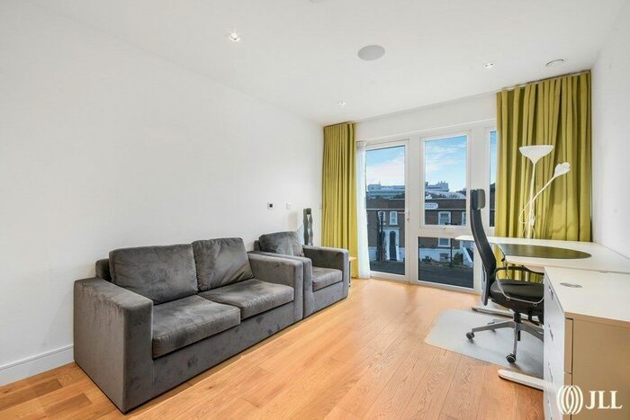 2 Bedroom Flat To Rent In Kew Bridge Road, Brentford, TW8