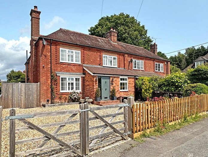 4 Bedroom Semi-Detached House For Sale In Partridge Road, Brockenhurst, Hampshire, SO42