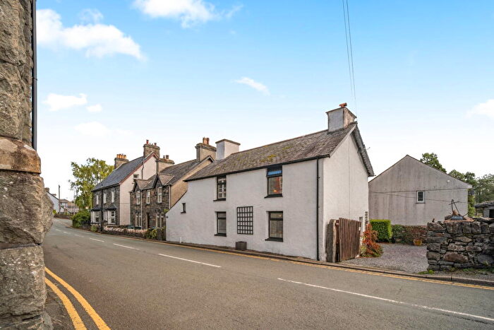 3 Bedroom Cottage For Sale In Trefriw, LL27