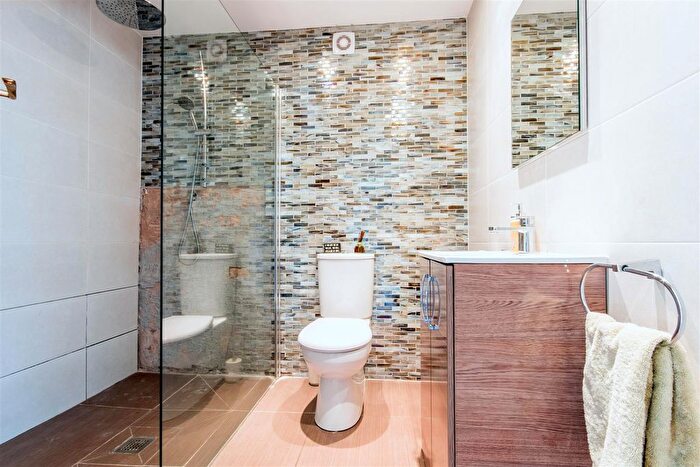 3 Bedroom Semi-Detached House To Rent In French Street, Sunbury-On-Thames, TW16