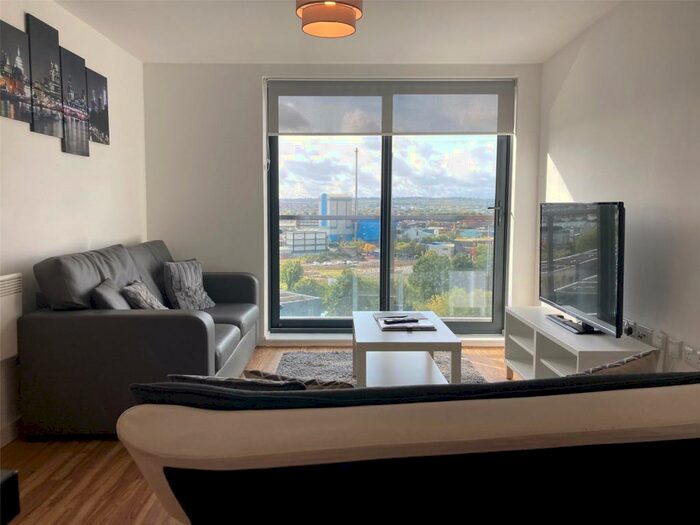 2 Bedroom Flat To Rent In Aire, Cross Green Lane, LS9