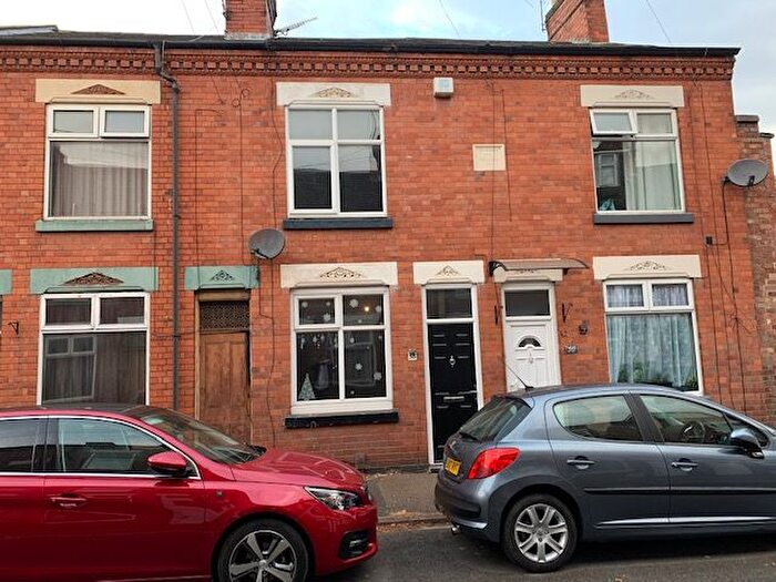 2 Bedroom Terraced House To Rent In Beaumanor Road, Leicester, LE4