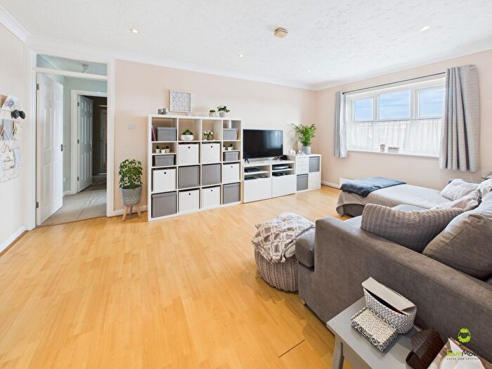 1 Bedroom Flat For Sale In Brampton Lodge, Brampton Road, Bexleyheath, DA7