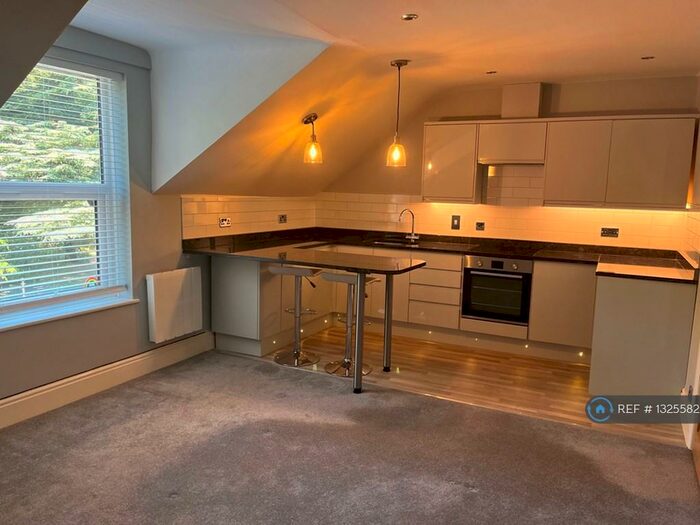 1 Bedroom Flat To Rent In Alcester Road, Stratford Upon Avon, CV37