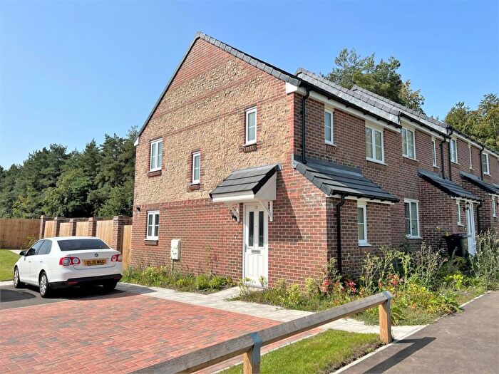 3 Bedroom Semi-Detached House To Rent In Sheppard Lane, Salisbury, SP2