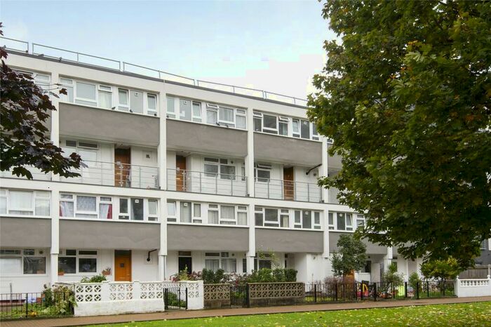 3 Bedroom Flat To Rent In Treby Street, Bow, London, E3