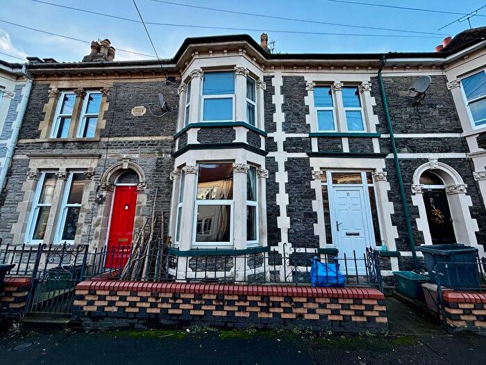 3 Bedroom Terraced House For Sale In St. Marks Grove, Easton, Bristol, BS5