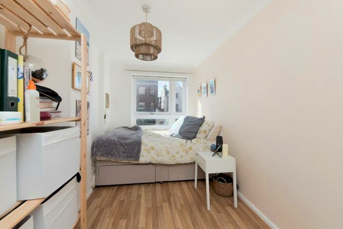 2 Bedroom Apartment To Rent In Essex Road, London, N1