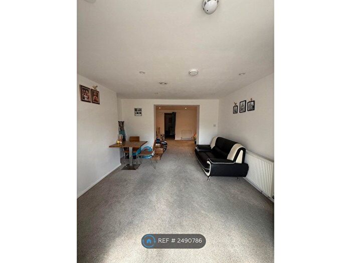 Studio To Rent In Garden, Plymouth, PL3