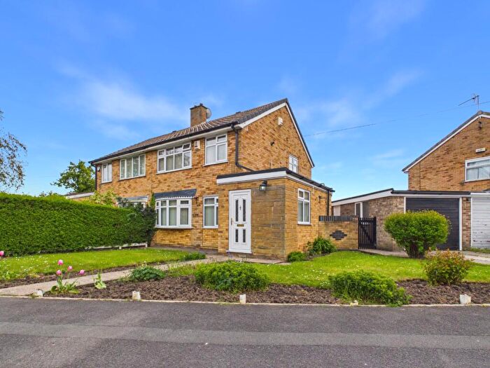 3 Bedroom Semi-Detached House For Sale In Westborough Way, Hull, HU4