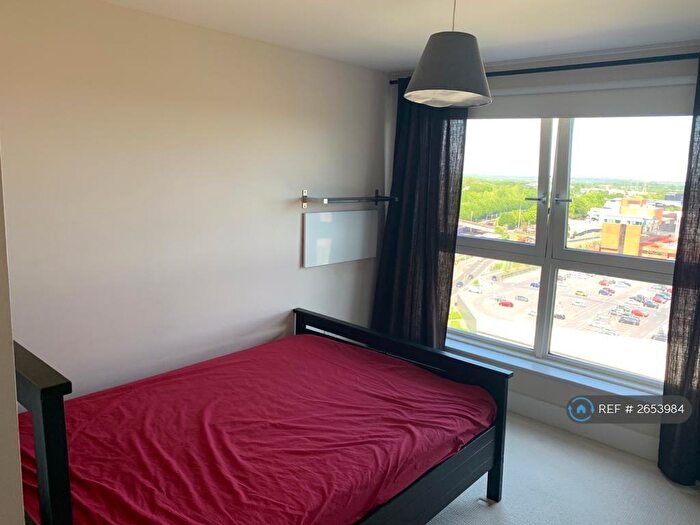 2 Bedroom Flat To Rent In Alencon Link, Basingstoke, RG21