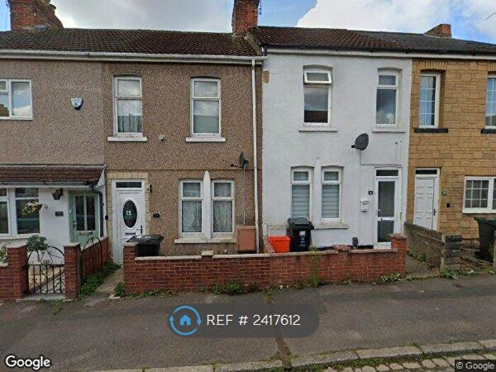 2 Bedroom Detached House To Rent In Butterworth St, Swindon, SN1