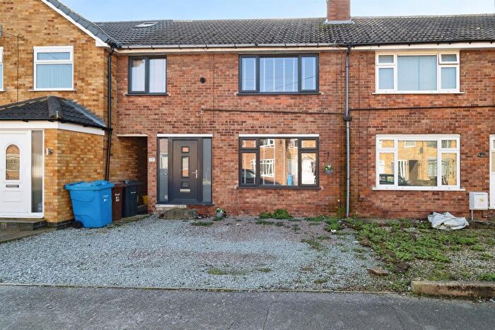 3 Bedroom Terraced House For Sale In Stornaway Square, Hull, HU8