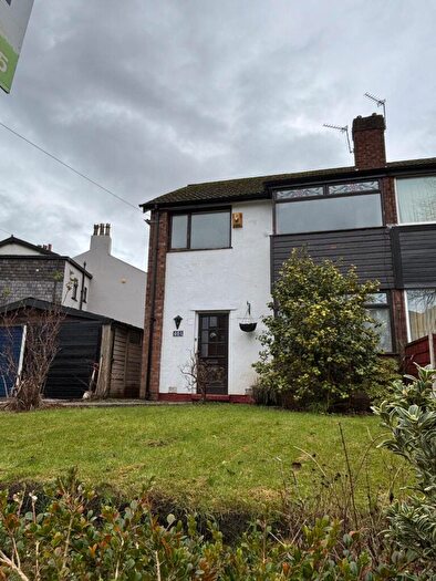 3 Bedroom Semi Detached House To Rent In Lancaster Road, Salford, M6
