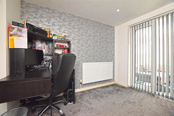 4 Bedroom Detached House For Sale In Oakway, Middleton, Manchester, M24