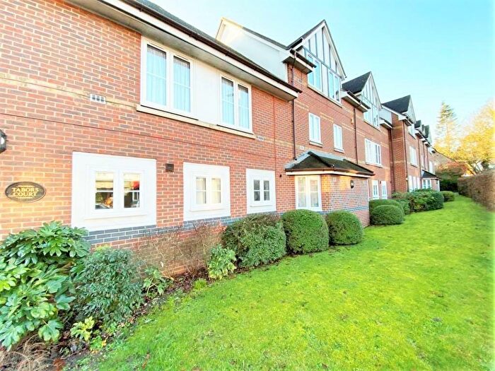 2 Bedroom Flat To Rent In Tabors Court, Shenfield Road, Shenfield, Brentwood, CM15